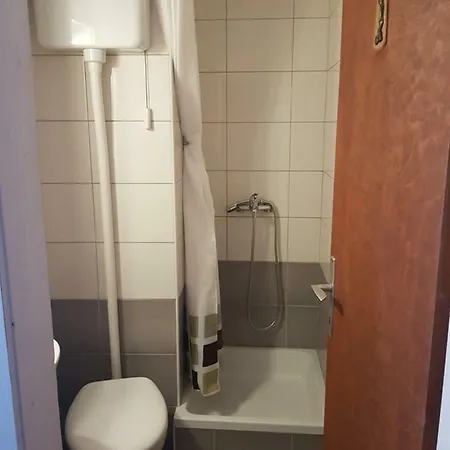 24 Put Rota Apartment *
